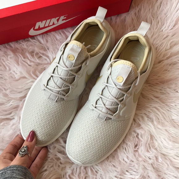 NWT Nike Roshe Two - Picture 4 of 8